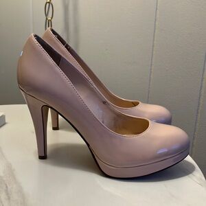 Derek Heart Nude Heels size 7M blush pink nude pinup rockabilly